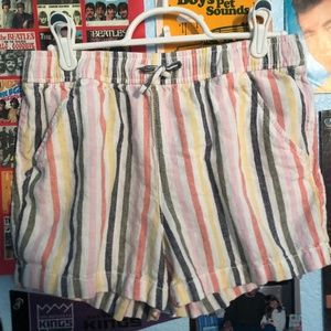 Old Navy girl’s striped cloth shorts